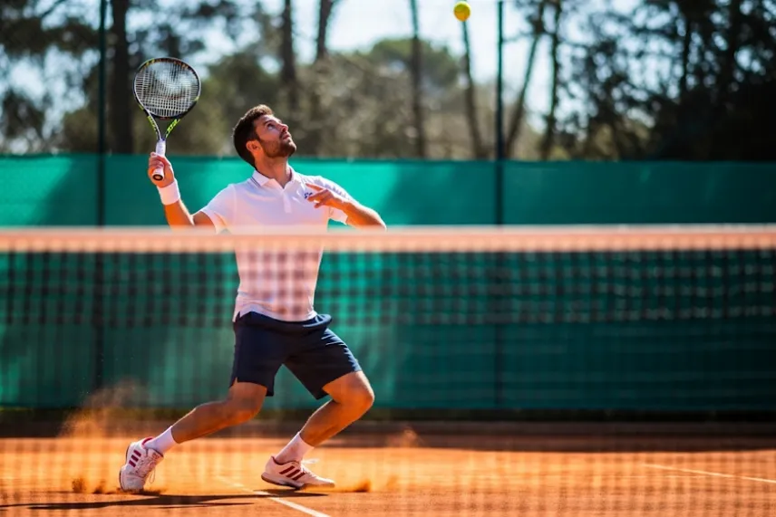 Łokieć golfisty – przyczyny, objawy i skuteczne leczenie